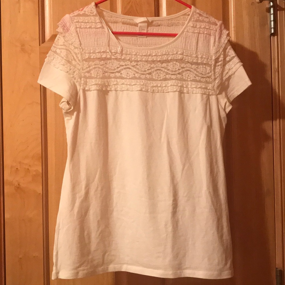 White T-shirt with lace detailing